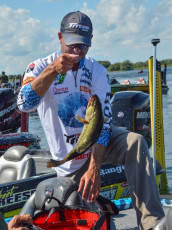 201E6DF4-283D-446F-A040-47448CE36599