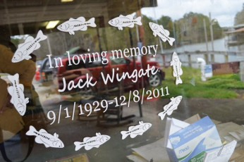 2041069A-6050-41CB-BC39-B3EA0123B37C