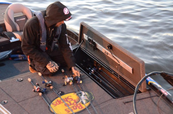 20B653A4-87A8-4526-BF3E-595146DF8BE2