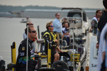 21ECF3A8-30AF-4B31-BEC2-7CCF76E202BA