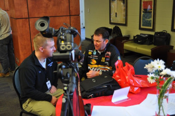 22216279-6BB1-48FF-A40B-B93A633B9600