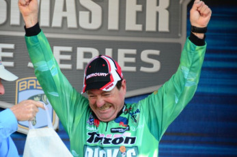 23B62B27-5918-4E01-BCE8-527B4F1B546B