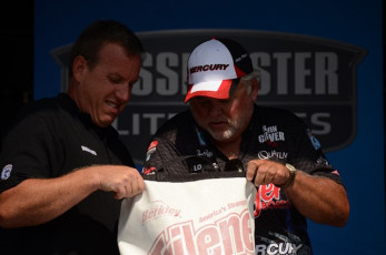 23D71C09-2BDD-459C-BFB0-6FF2C44D7ADA