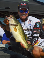 241D351D-25F4-430D-8955-931D0DFC462A