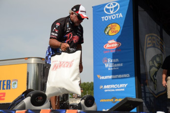 2422A88F-B77A-4A80-98FF-9274A7D90545