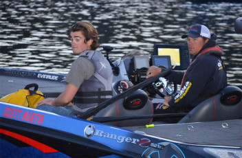 2437C949-D856-4AAD-B617-25B876437948