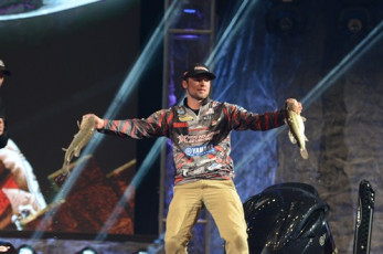 24B90311-7BB6-40DF-8656-92C3CC00666E