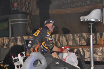 25BBB9A2-1B0A-4906-9E64-5B37BFB995FA