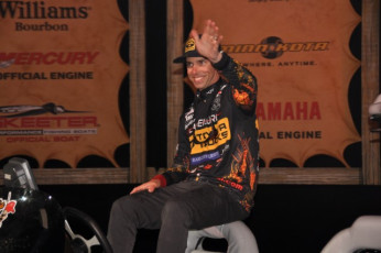 2676250F-6754-4975-A725-1B36A7C3FD9C