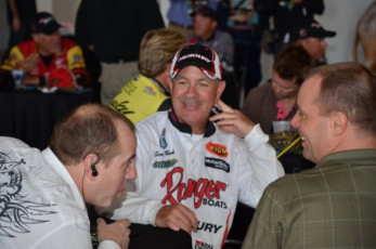 26867AD8-EAB6-407E-AB84-2CBEA030074B