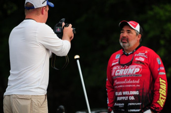 27C15E88-7870-409D-9575-E17D7792A98C