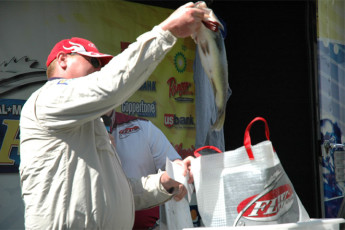 2828FAE8-3E4A-4792-9C7B-6C04D1FC639A