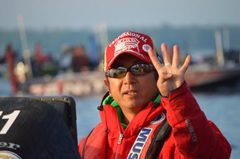 28516F96-85AB-4A1E-830C-41642B4A5418