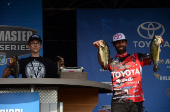 28D8BFC3-C79B-4CE4-96D6-F4A044D9570D