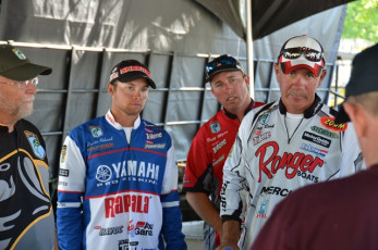 290CFCE9-2512-4CB0-839B-875AADA38F29