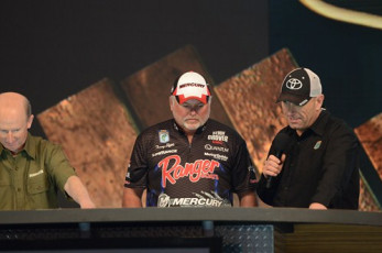 29E8AB65-4007-4E9F-B583-4D6A2D5FF070