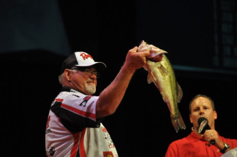 29EFC6B9-59B7-4AA7-8023-A287D24BE5BC