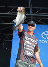 2A5AFC5F-ECA9-4F33-AA04-7F7D5075AD77