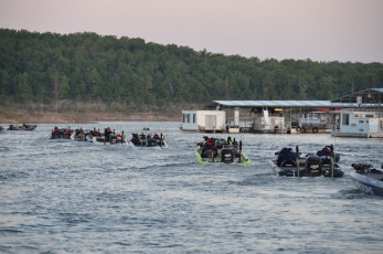 2B27B0EC-F8F0-4146-91F6-08ACBEDB5A80