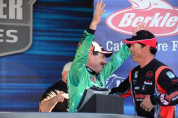 2B6F4D4A-9C66-443A-9274-CD9C07E08A96