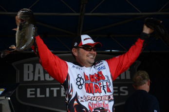 2BB8A8DE-4279-452A-8128-7DC11C23887E