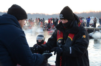 2D04E6F9-C77F-4D97-B5DB-AC9127E3062D