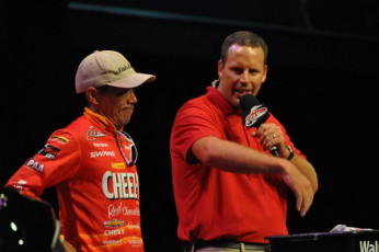 2D36FF5B-54C9-4F7C-9B61-CD138E753CBF