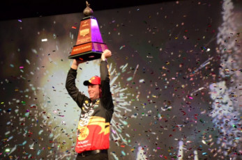 2D469172-92E3-4617-8E1E-F572A72F0467