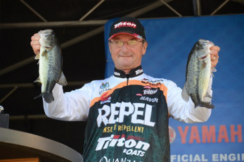 2D48743E-6DA1-46A4-B4D0-FD2A4D24F429