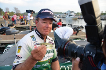 2D79E7A8-11D7-4B62-9614-BD351D4248D7