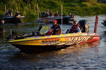 2E55DF59-1A35-413C-91CC-EB2D9A604F5A