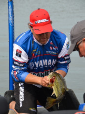 2F136B5A-4729-44D5-94FE-3215CE459E90