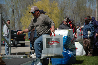 2F3CCF86-452C-4EEF-8878-513941E617AA