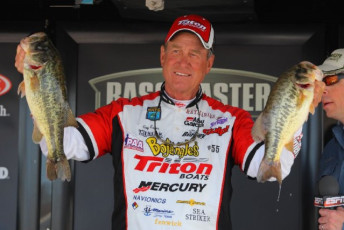 2F8A5D55-7707-4A8E-995E-2DDCFFF824AC