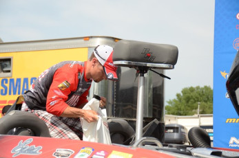 2FBAE839-4152-4EA3-8642-DCE33EEB2D54