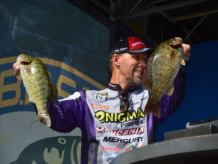 300E3C02-DA0A-4CDD-B968-39304D9AD2C5