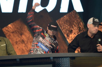 30ABBFBA-42B7-4BFF-B1E9-87872662CF60