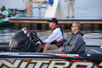 319EF6BE-E6D5-4B92-A266-30AD49B91628