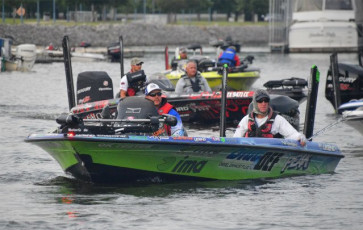 32B826A1-992F-494A-AFF5-09027819433A