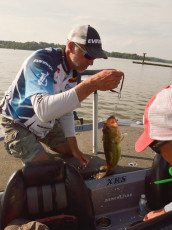 33140B91-A0AD-4DAE-9AE7-8283BF62F061