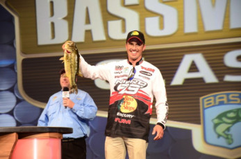 33CCE594-6848-4842-B47F-81185E7A45AD