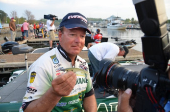 34811CE6-B8FF-4278-A80D-25BB8503CD6E