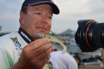 34C6E98B-6CDF-4CF3-9BB8-5608C8FE9555