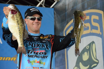 360BA843-19B6-4CC9-9C68-292CE81B495F