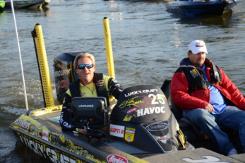 37E685A5-AFD4-4BE4-B110-6C431BB88753