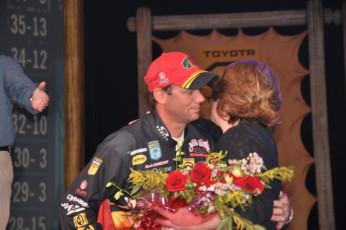 3807DC7B-7D42-4BFE-9835-9744F4BD4E42