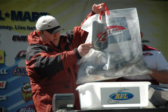 38256102-046F-4405-90D3-9B606DBD1B48