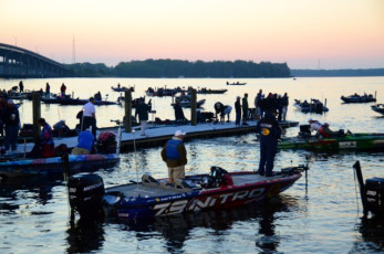 3981E9CA-D2BA-44F1-B113-3D7042A0AC1F