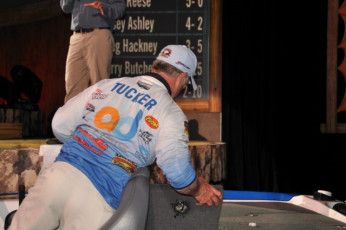 3983AEFB-763D-431D-9C21-A6F058C1B469