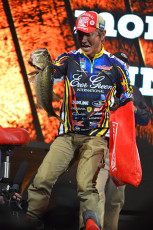 3A6DBC17-74E7-4518-8B1E-D8E21951BAB7